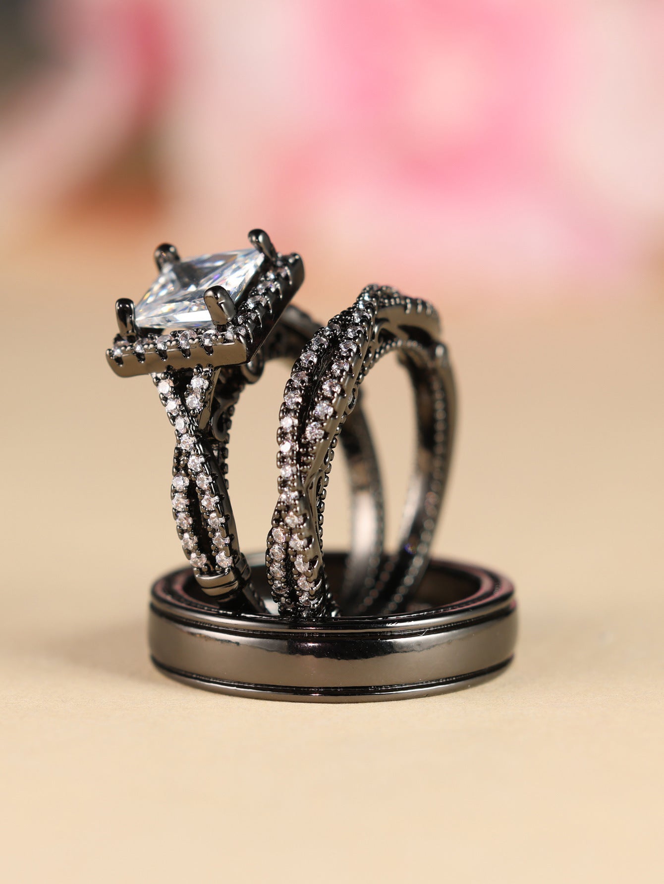 Fashion Commuter Zircon Female Ring Suit